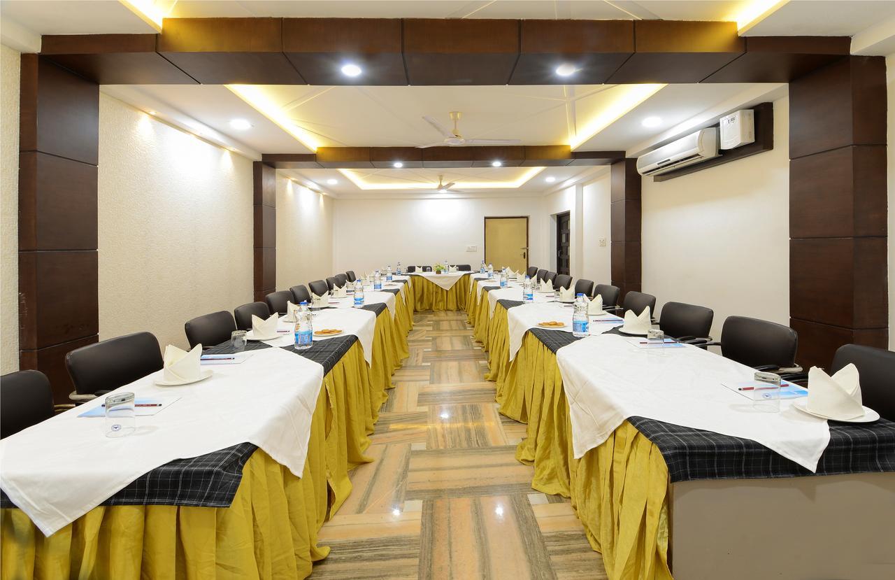 Hotel Ashish Palace Agra  Exterior photo